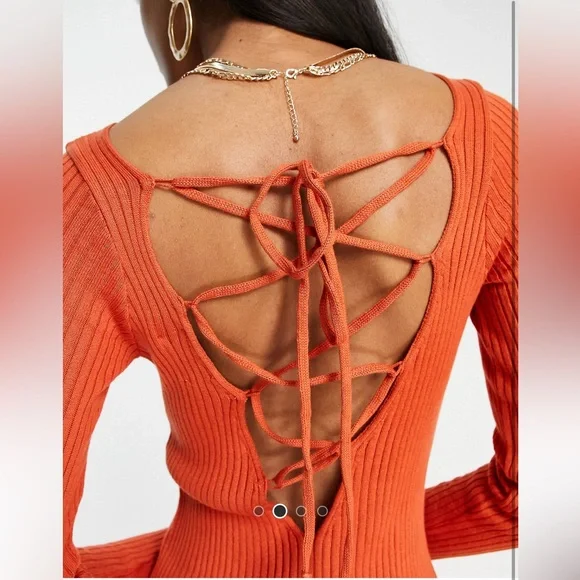 ASOS- Tall maxi dress with lace up back detail in orange - Picture 4 of 5